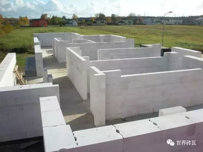 蒸压加气混凝土砖有多厉害？看看欧美怎么用它建造独立住宅 新型混凝土加气块